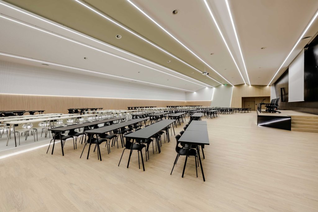 K62-06-modern-event-seminar-hall-interior-design​​-by-KaputDesign_5